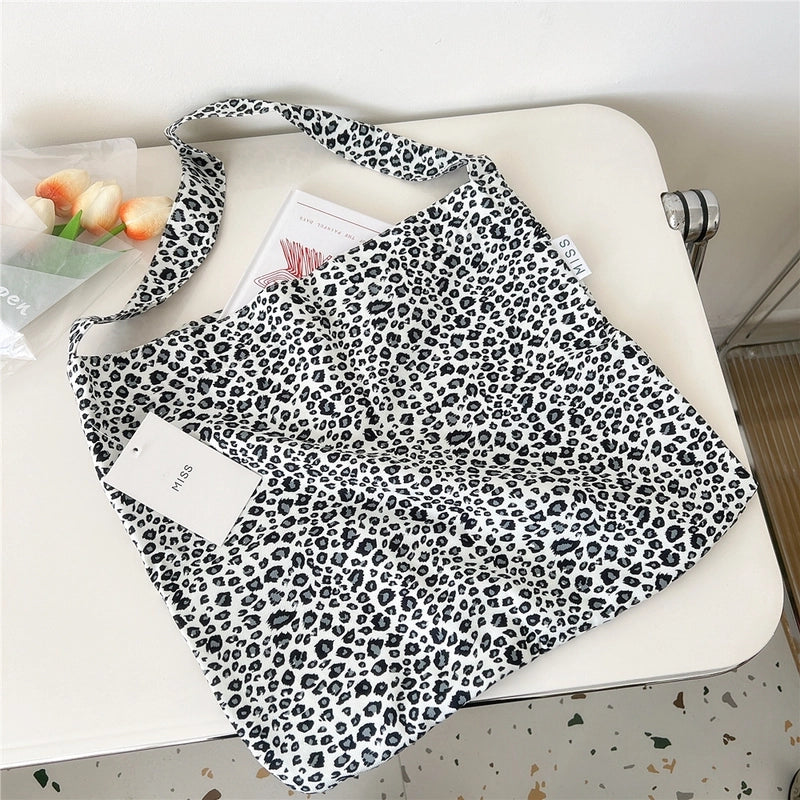 Women's Medium Polyester Flower Leopard Sexy Pillow Shape Open Underarm Bag