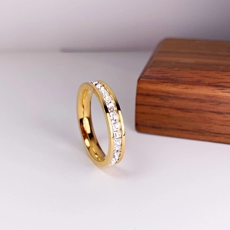 Minimalist Circle Titanium Steel Inlay Zircon Rings