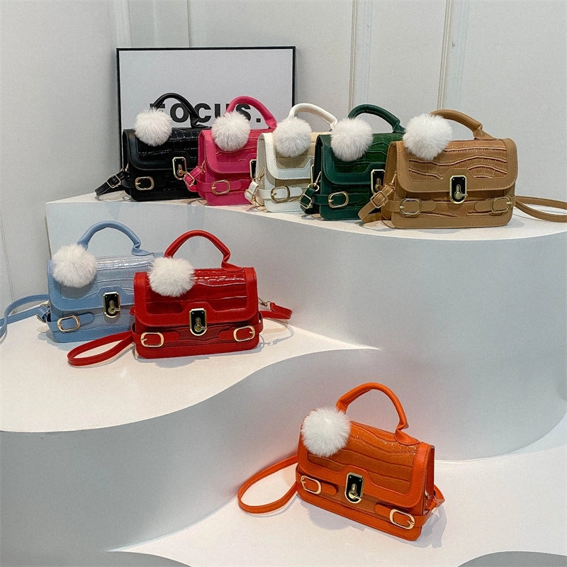 Women's Medium Pu Leather Solid Color Streetwear Square Magnetic Buckle Crossbody Bag