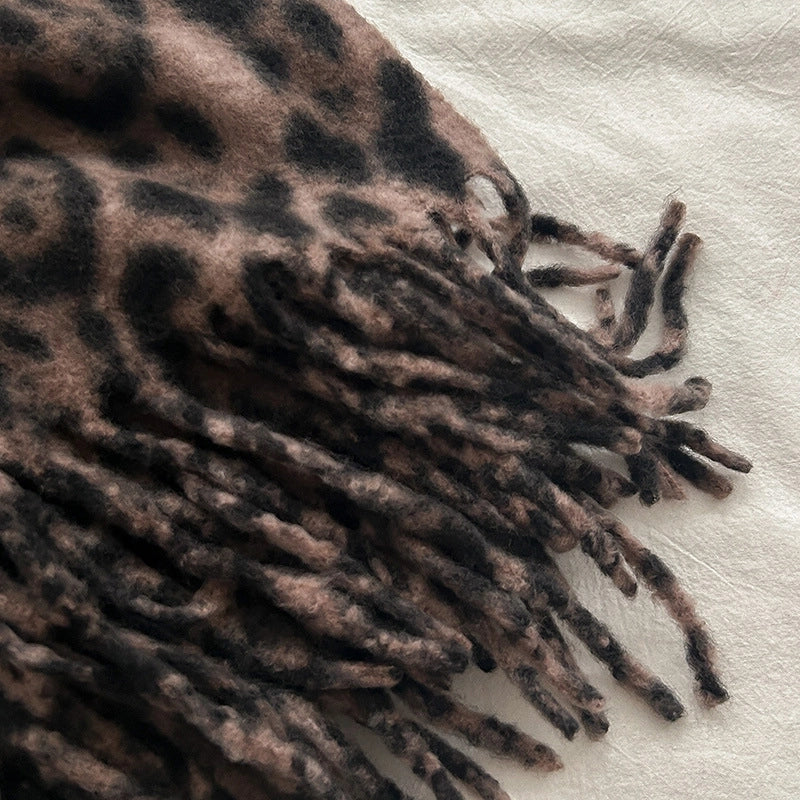Unisex Retro Leopard Polyester Tassel Scarf