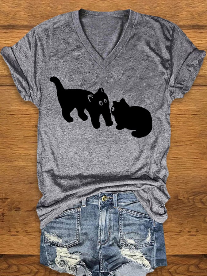 Women's Fun Black Cat Print V-Neck T-Shirt