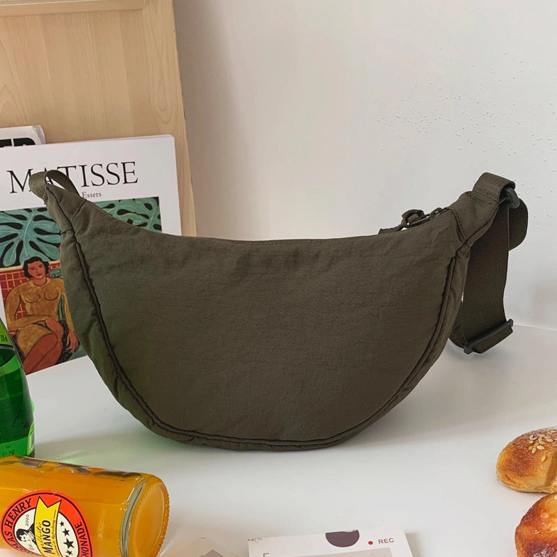 Women's Nylon Solid Color Streetwear Dumpling Shape Zipper Crossbody Bag
