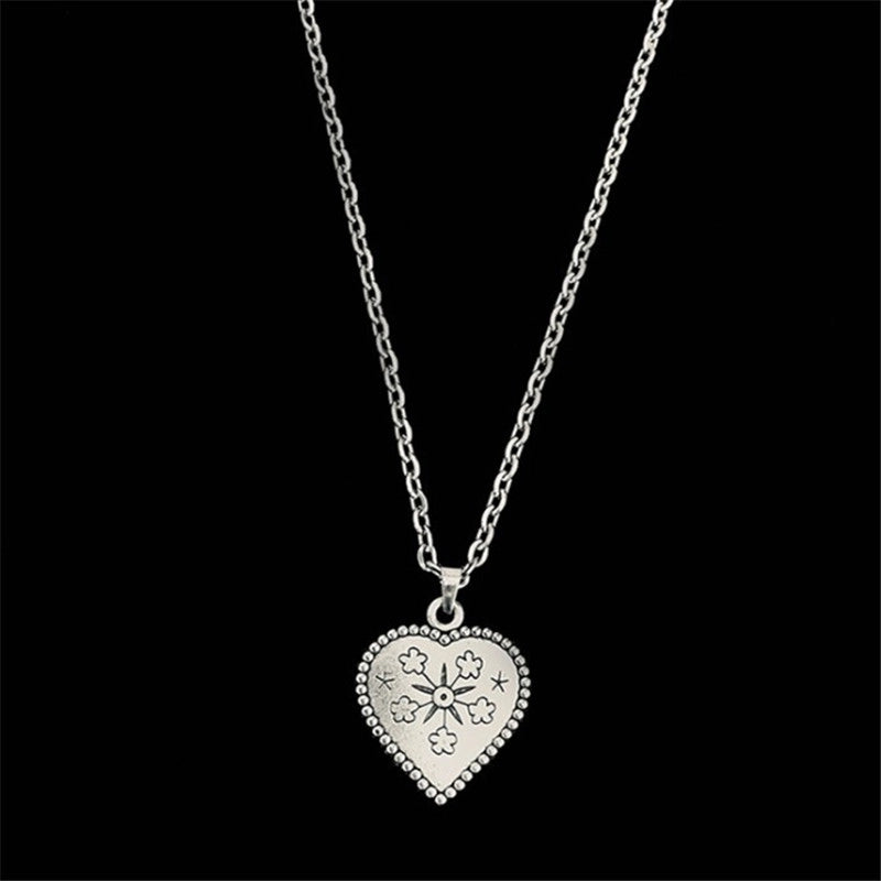 Romantic Minimalist Letter Moon Butterfly Alloy Acrylic Artificial Pearls Artificial Diamond Gold Plated Silver Plated Plating Inlay Necklace