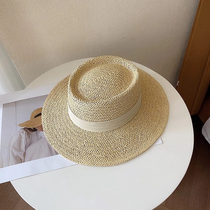 Women's Minimalist Classic Style Color Block Flat Eaves Straw Hat