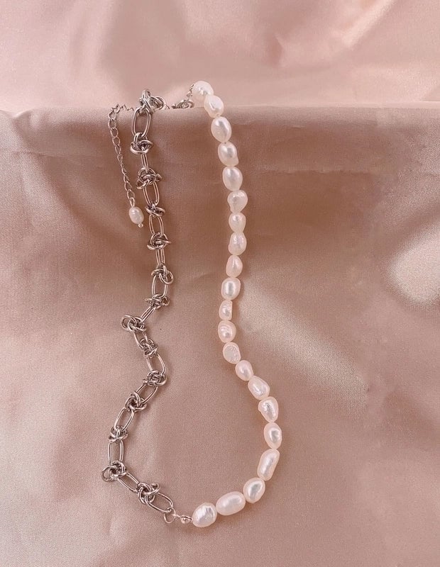 Alloy Freshwater Pearl Copper Fashion Solid Color Irregular Necklace