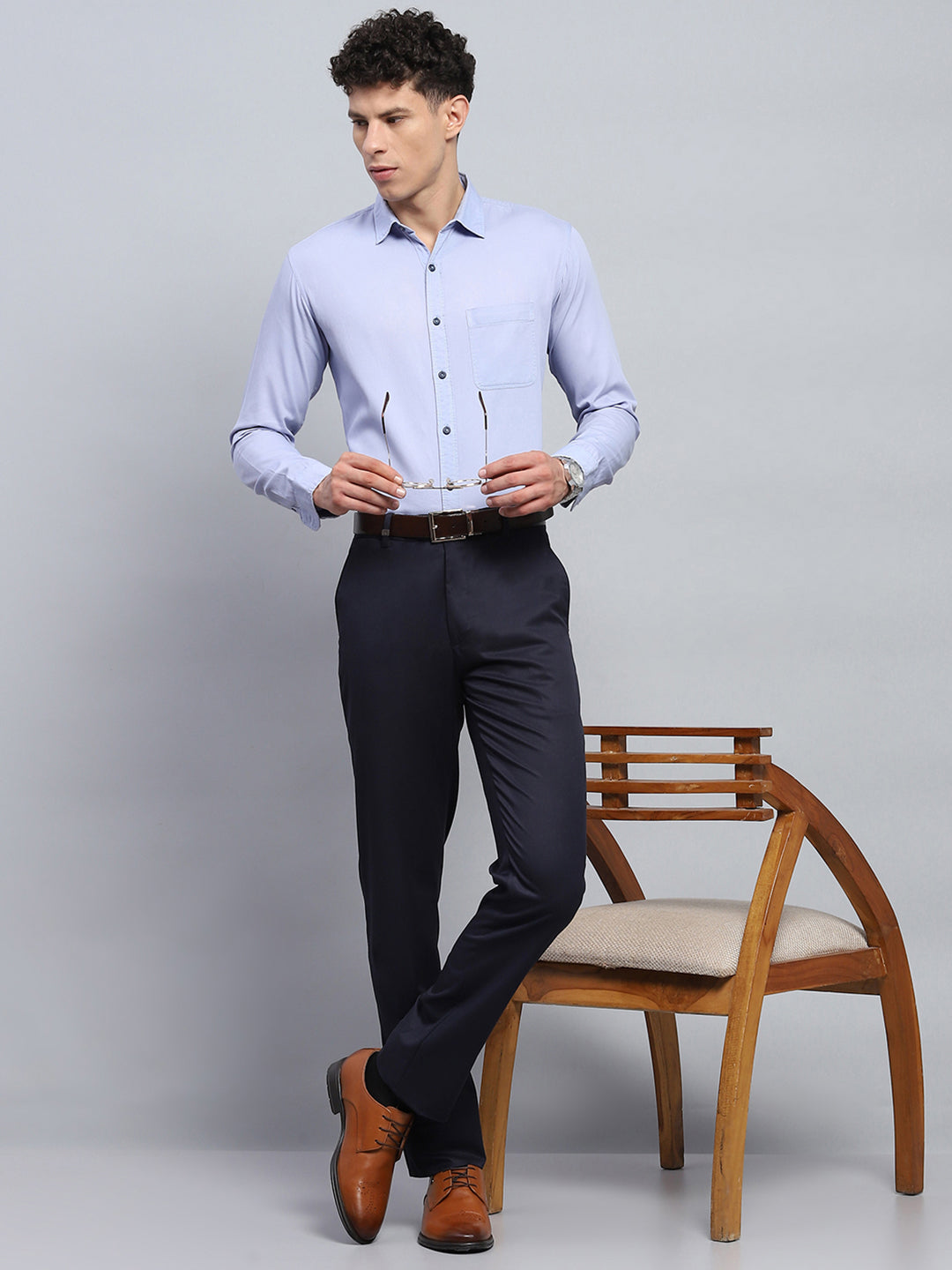 Men Navy Blue Solid Smart Fit Trouser