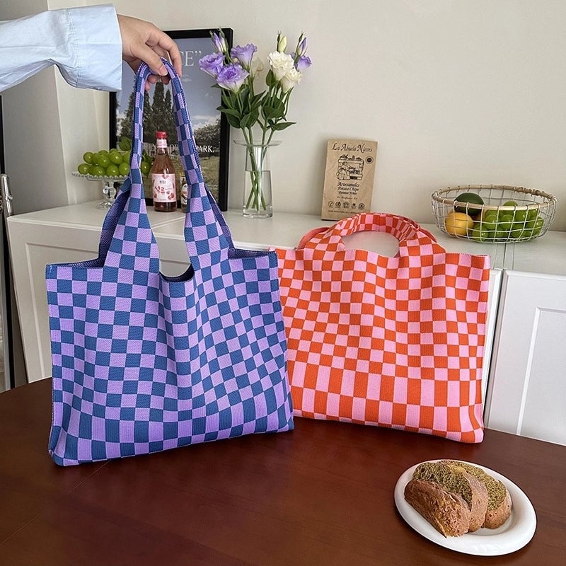 Women's Medium Polyester Plaid Basic Classic Style Square Open Tote Bag