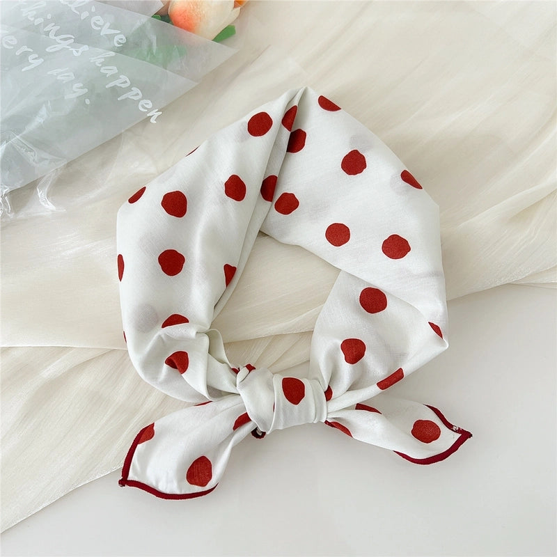 Women's Elegant Sweet Ditsy Floral Polka Dots Heart Shape Polyester Silk Scarf