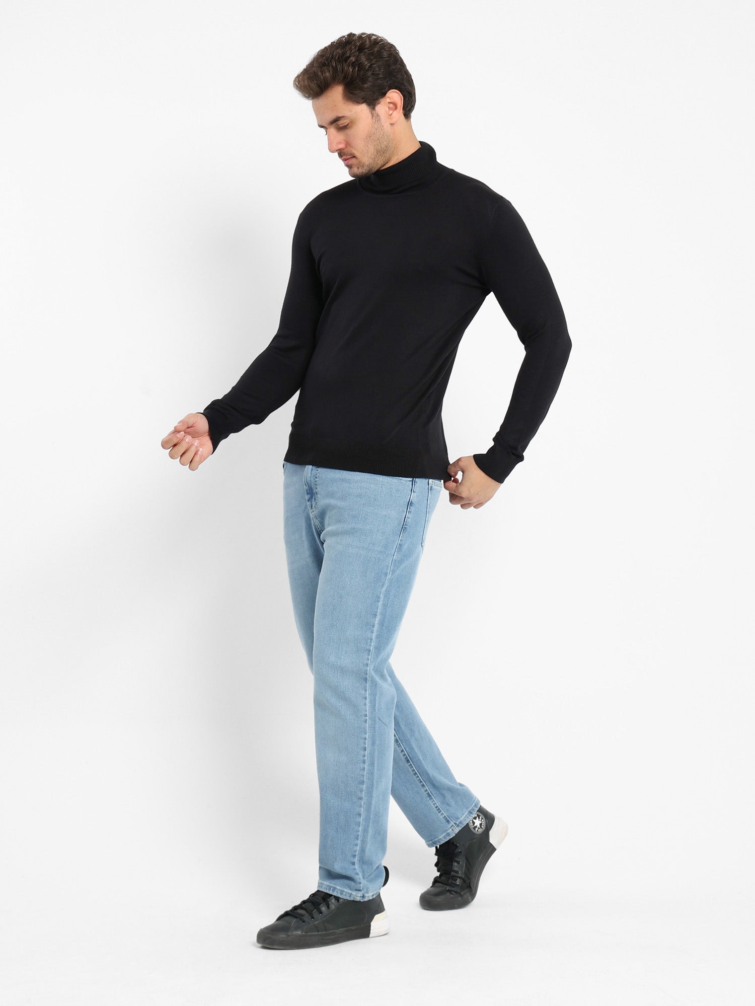 Basic Turtle Neck Solid Pullover
