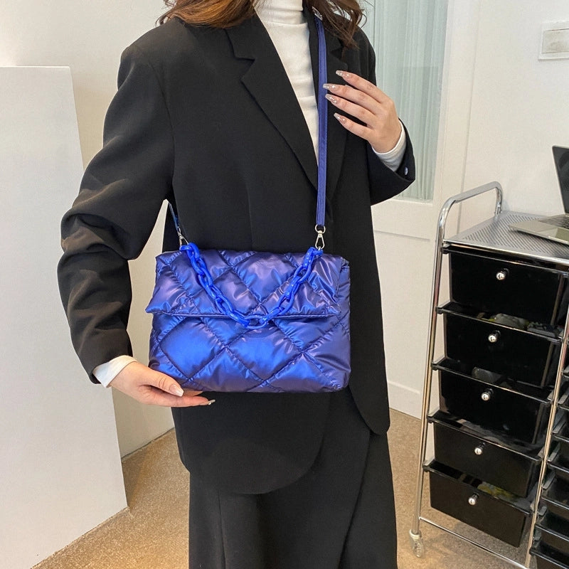 Women's Medium Special Solid Color Lingge Streetwear Magnetic Buckle Crossbody Bag