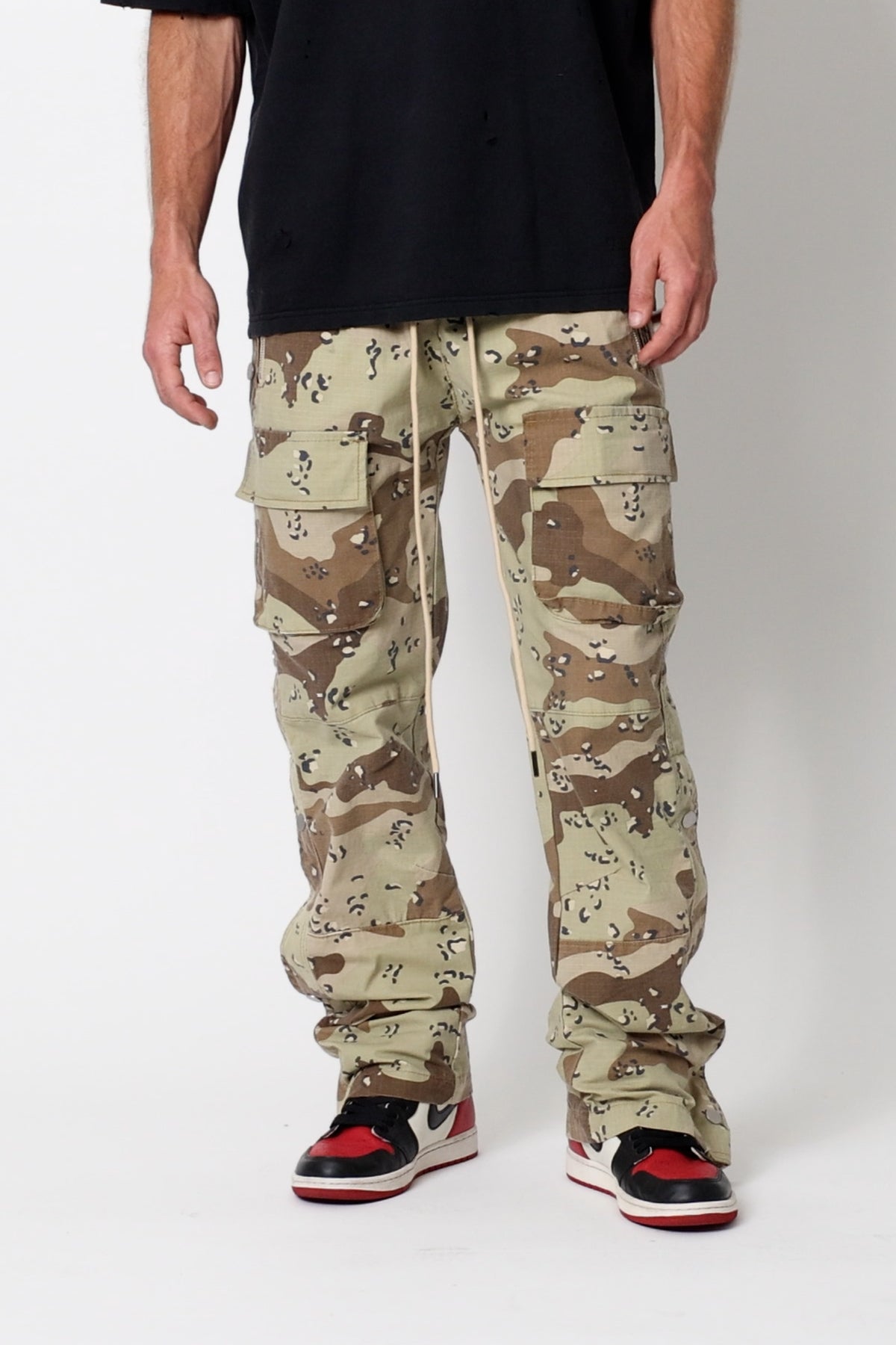 Snap Front Cargo Pants - Desert Camo