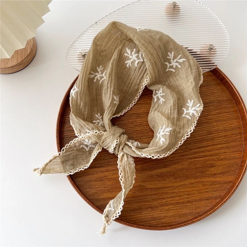 Women's Sweet Flower Knit Silk Scarf