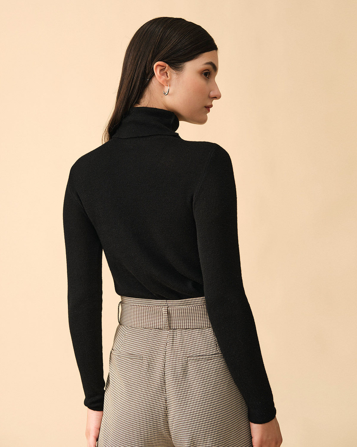 The Solid Turtleneck Ribbed Sweater