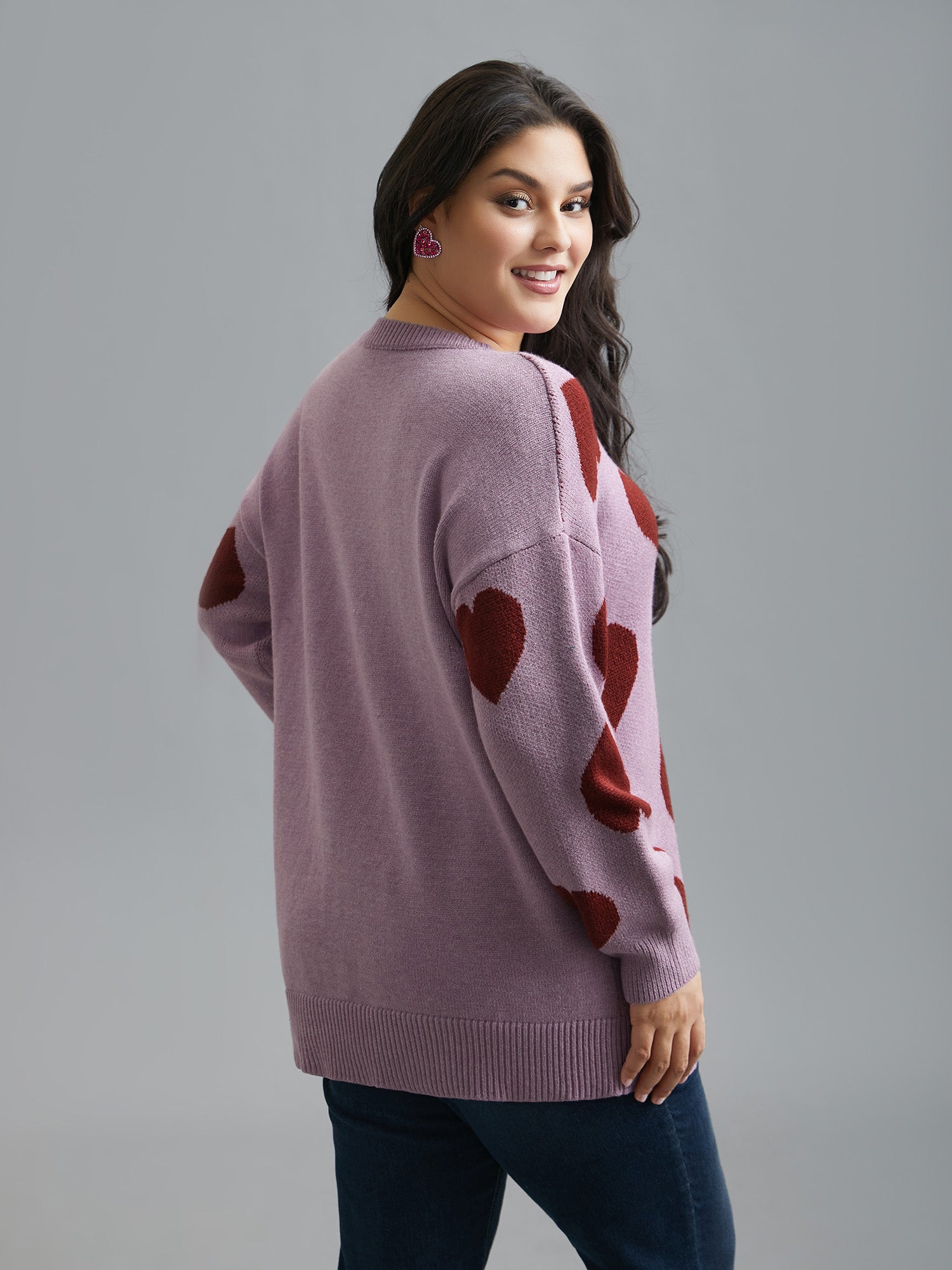 Round Neck Contrast Heart Jacquard Pullover