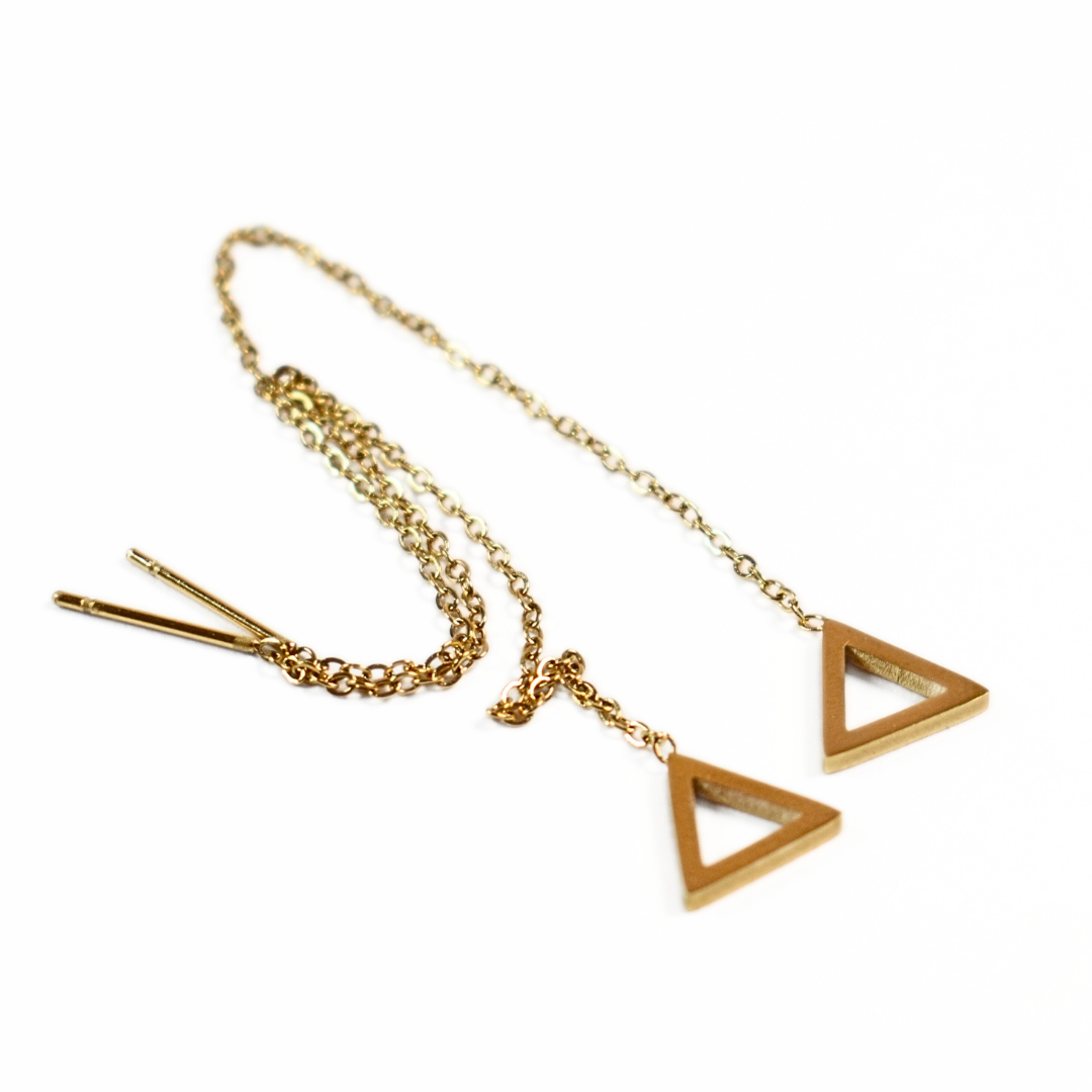 Thread through heart chained stud - Gold