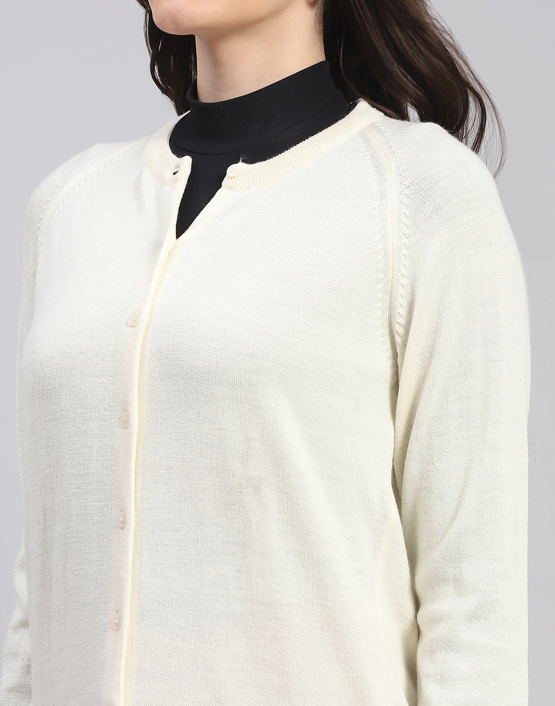 Women Off White Solid Round Neck Full Sleeve Cardigan