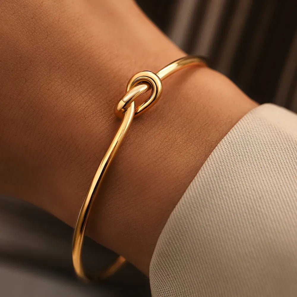 Classic Knot Bracelet