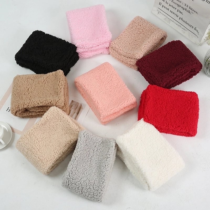 Women's Minimalist Solid Color Fleece Scarf