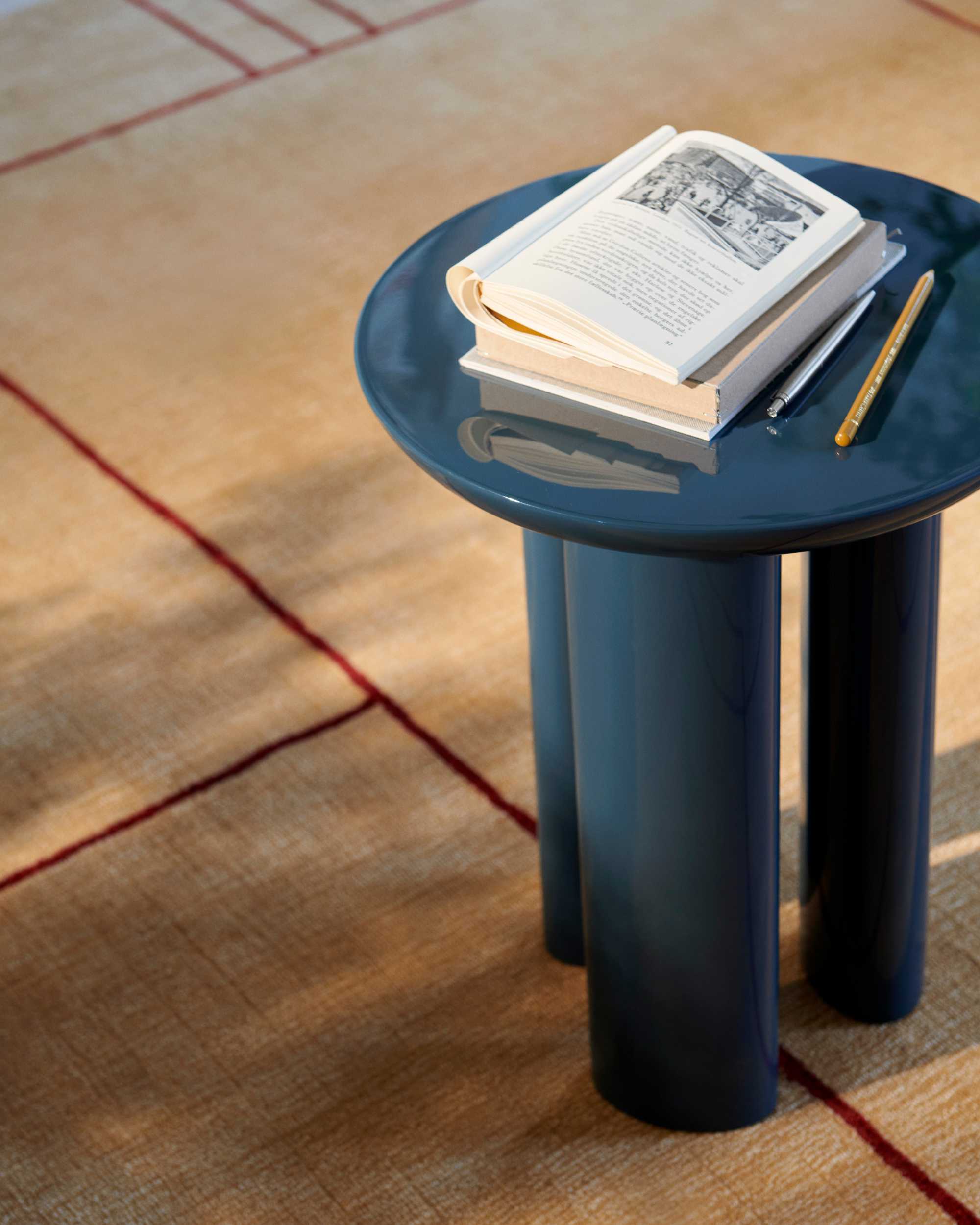 Tung side table JA3. Steel Blue