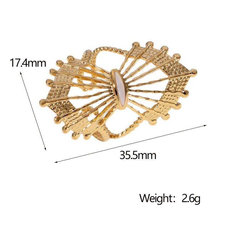 Retro Fan-Shaped Hollow Stainless Steel Ring Adjustable French Gold-Plated Titanium Steel Ring For Women