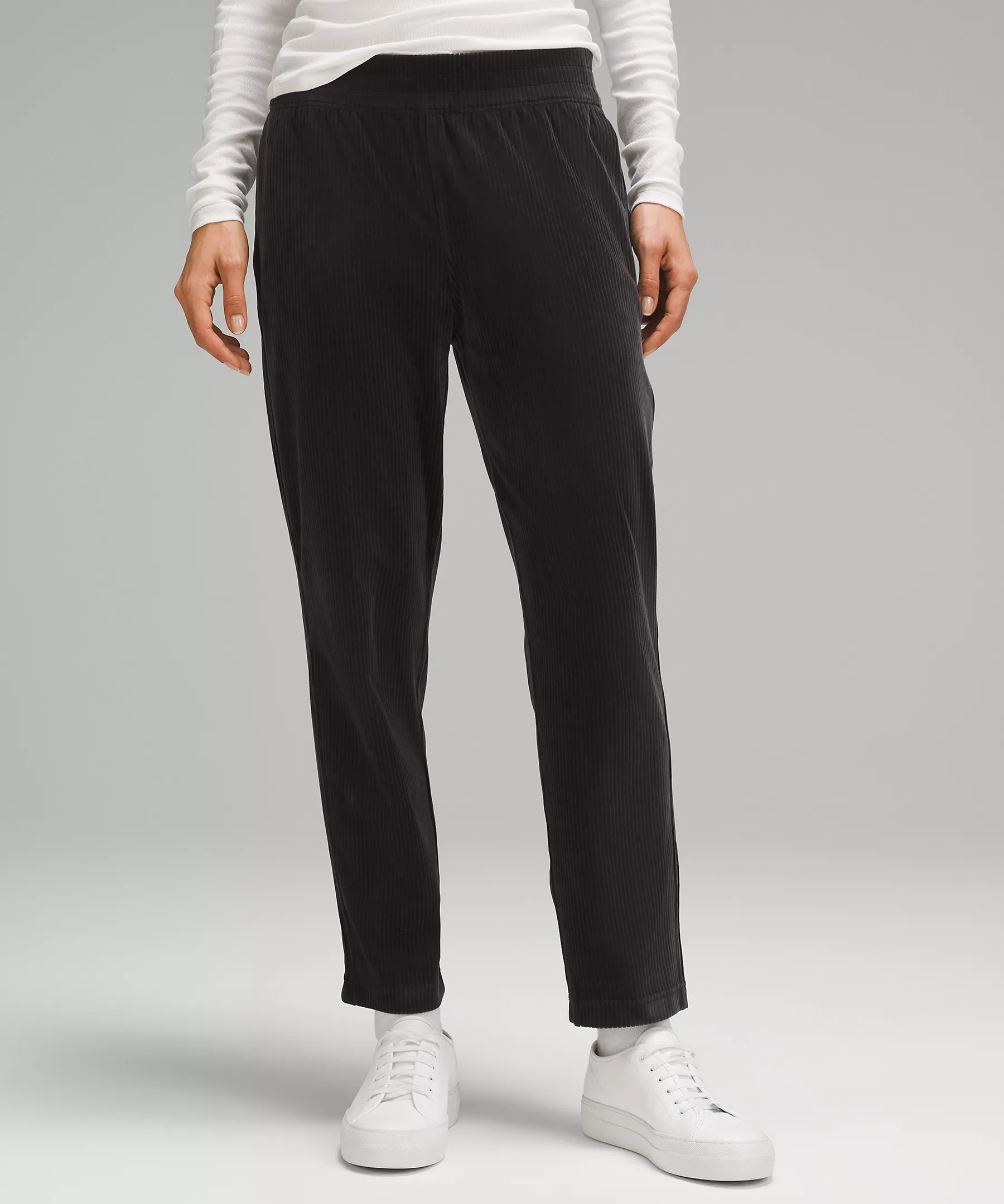 lululemon Scuba Mid-Rise Straight-Leg Pant 7/8 Length Velvet Cord