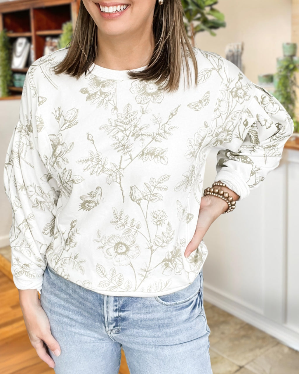 Tuck Sleeve Floral Sweatshirt