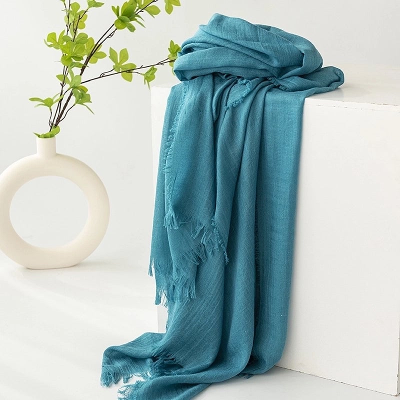 Women's Minimalist Solid Color Polyester Silk Scarf
