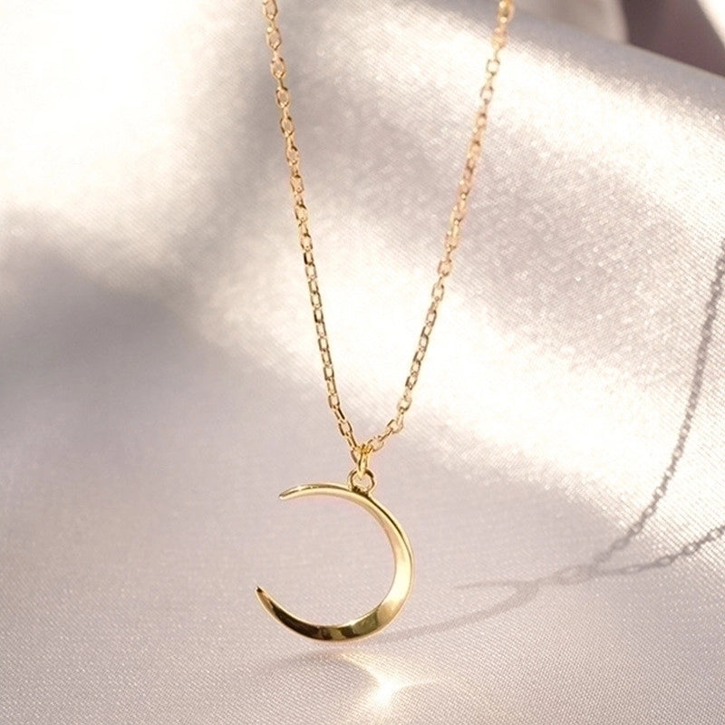 Romantic Minimalist Letter Moon Butterfly Alloy Acrylic Artificial Pearls Artificial Diamond Gold Plated Silver Plated Plating Inlay Necklace