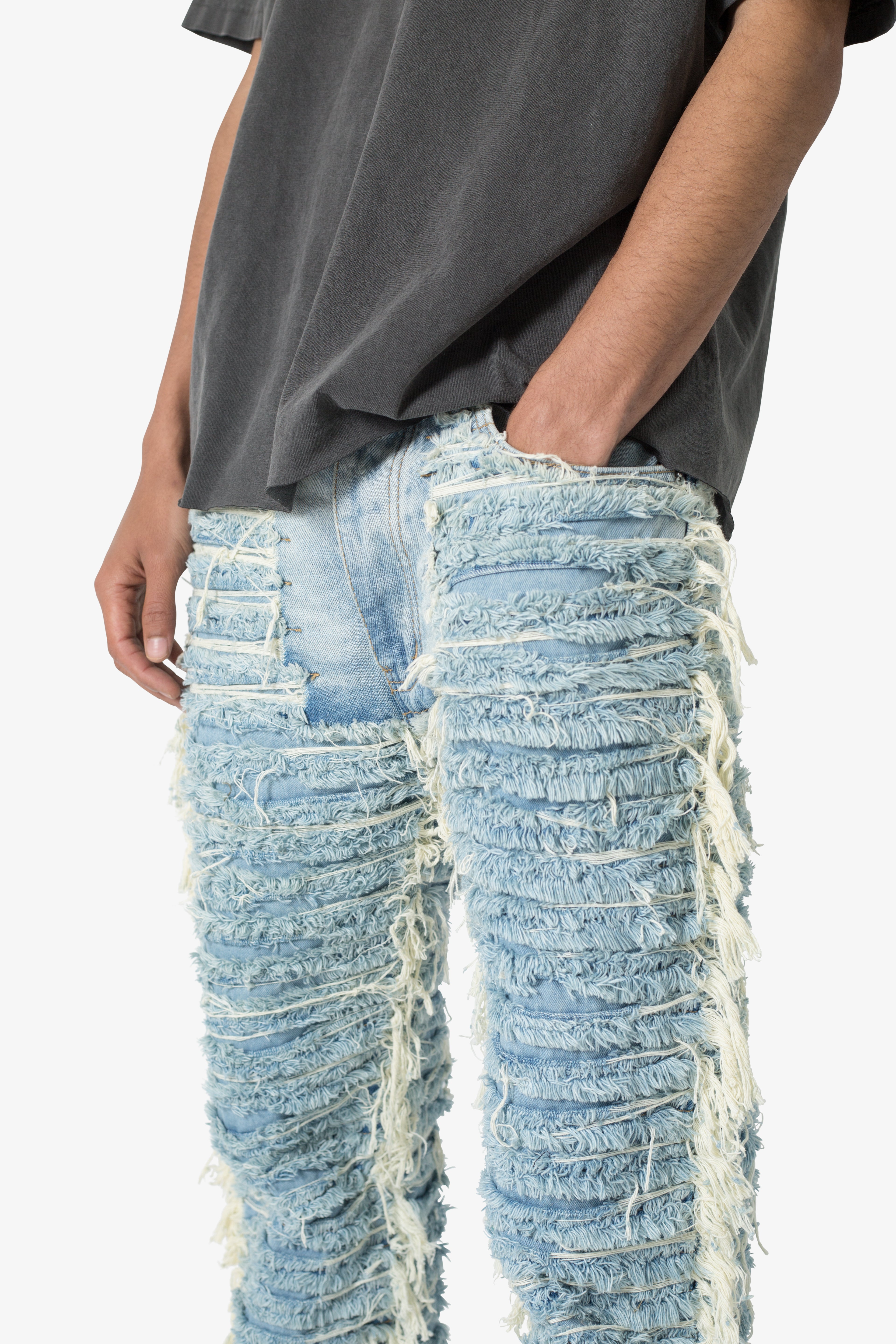 V631 Baggy Frayed Denim - Blue