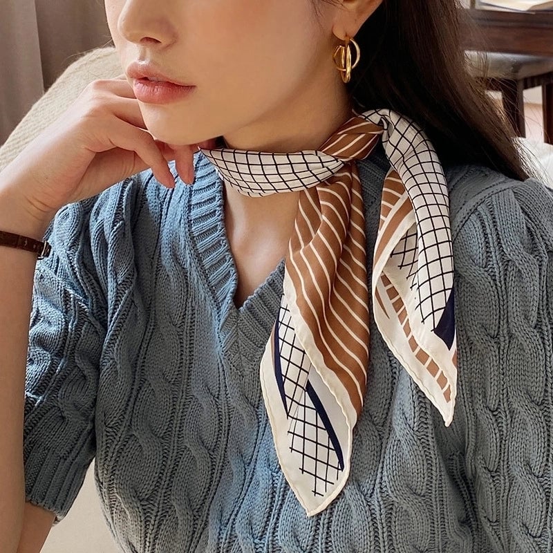 Women's Minimalist Plaid Satin Printing Silk Scarf