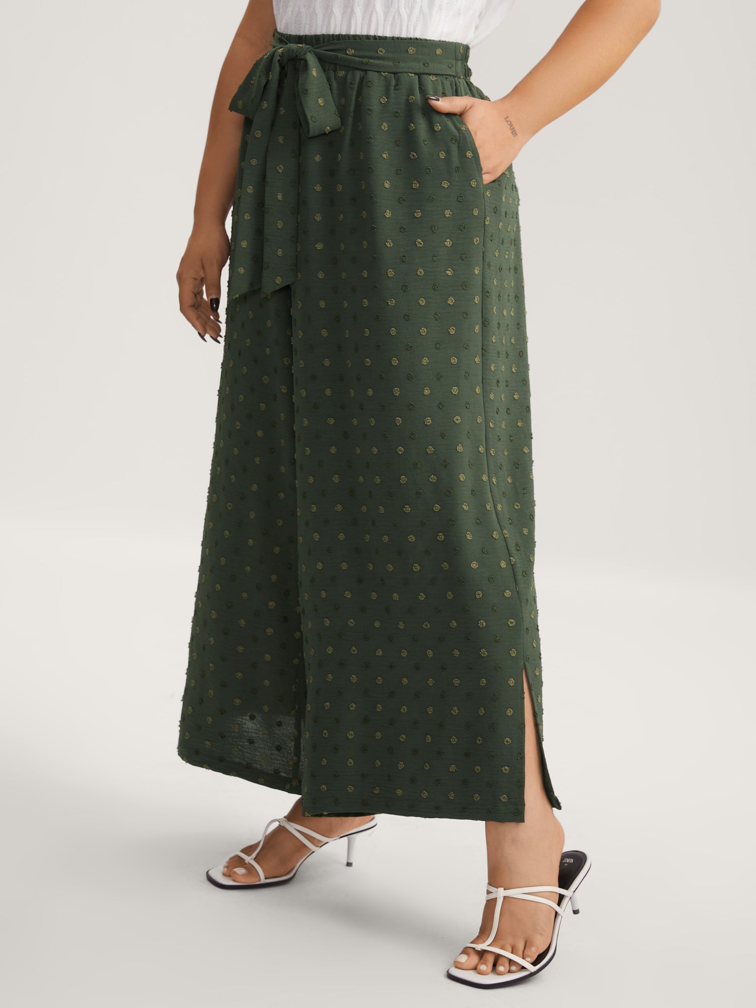 Textured Dots Belted Slit Flowy Pants