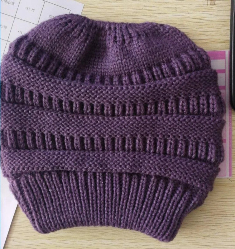 Unisex Casual Minimalist Solid Color Eaveless Wool Cap