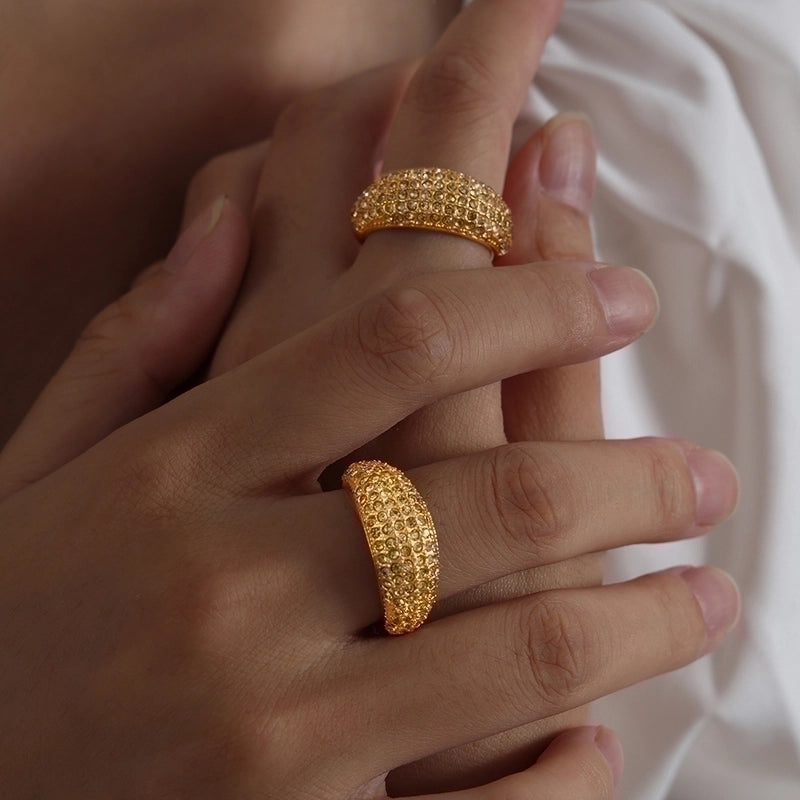 Luxurious Shiny Geometric Titanium Steel Rhinestones 18K Gold Plated Plating Inlay Rings