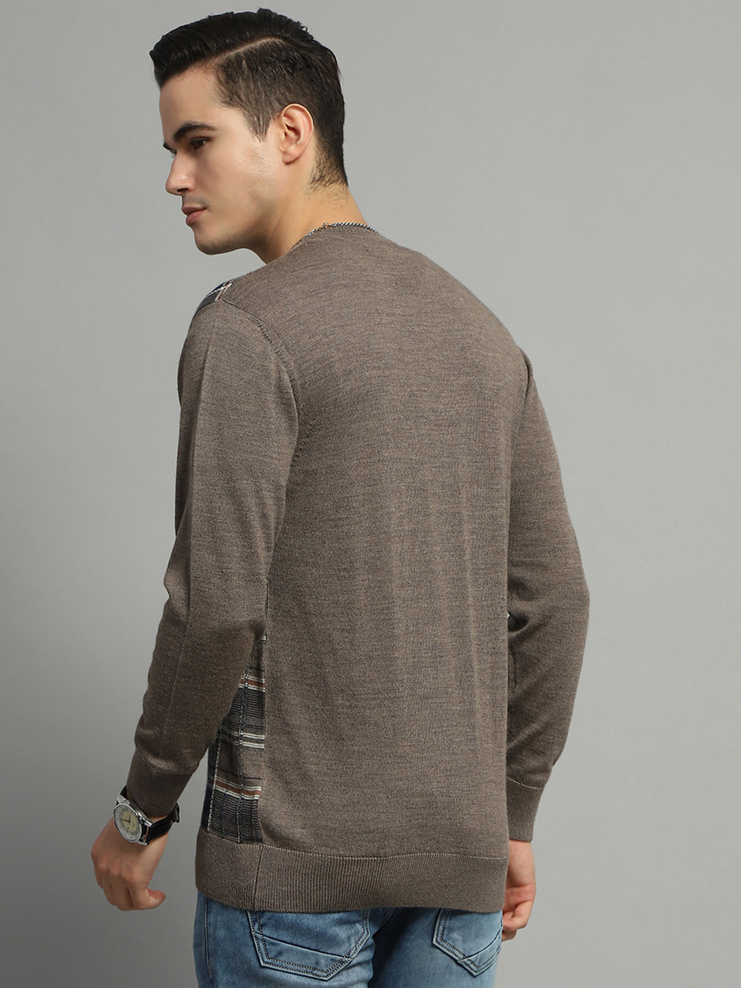 Men Grey Check V Neck Full Sleeve Pullover