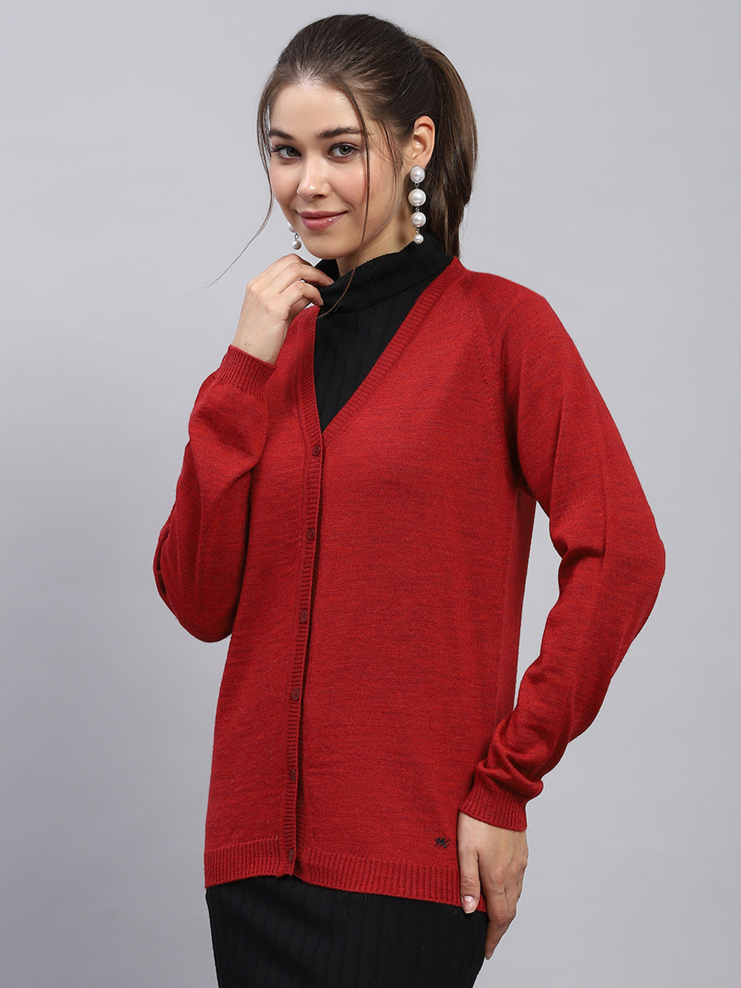 Women Maroon Solid V Neck Full Sleeve Cardigan