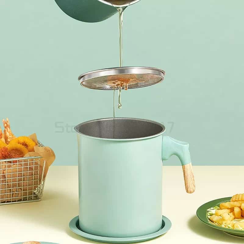 OIL FILTER POT WITH WOODEN HANDLE