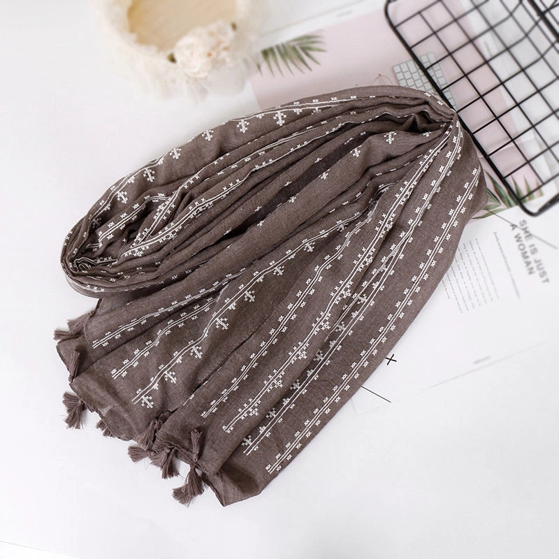 Women's Minimalist Classic Style Flower Cotton Printing Scarf