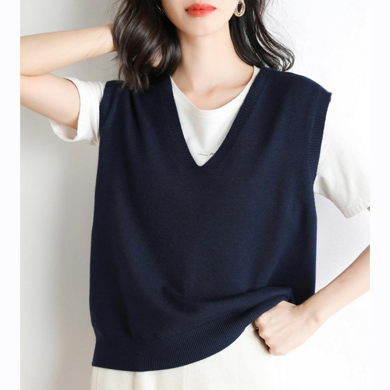 🍁Hot Sale 60% off🍁Women's Ultra-Soft V-Neck Knit Vest