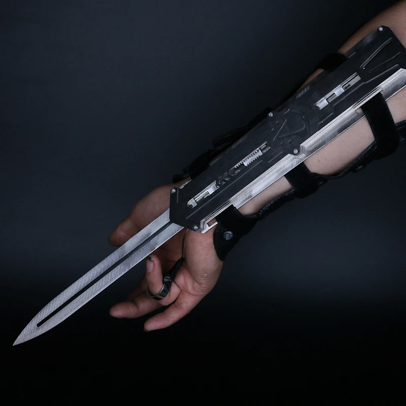 New Metal Different Style Blade Hidden Blade Sleeve Sword Action Figure Hidden Blade Weapons Prop Sleeves Swords Can Ejection