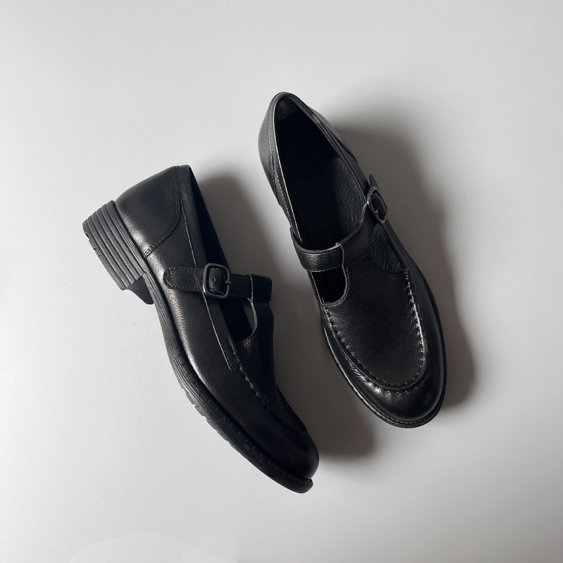 Handmade Soft Leather T-strap Mary Jane Shoes For Women Round Toe in Black/Coffee