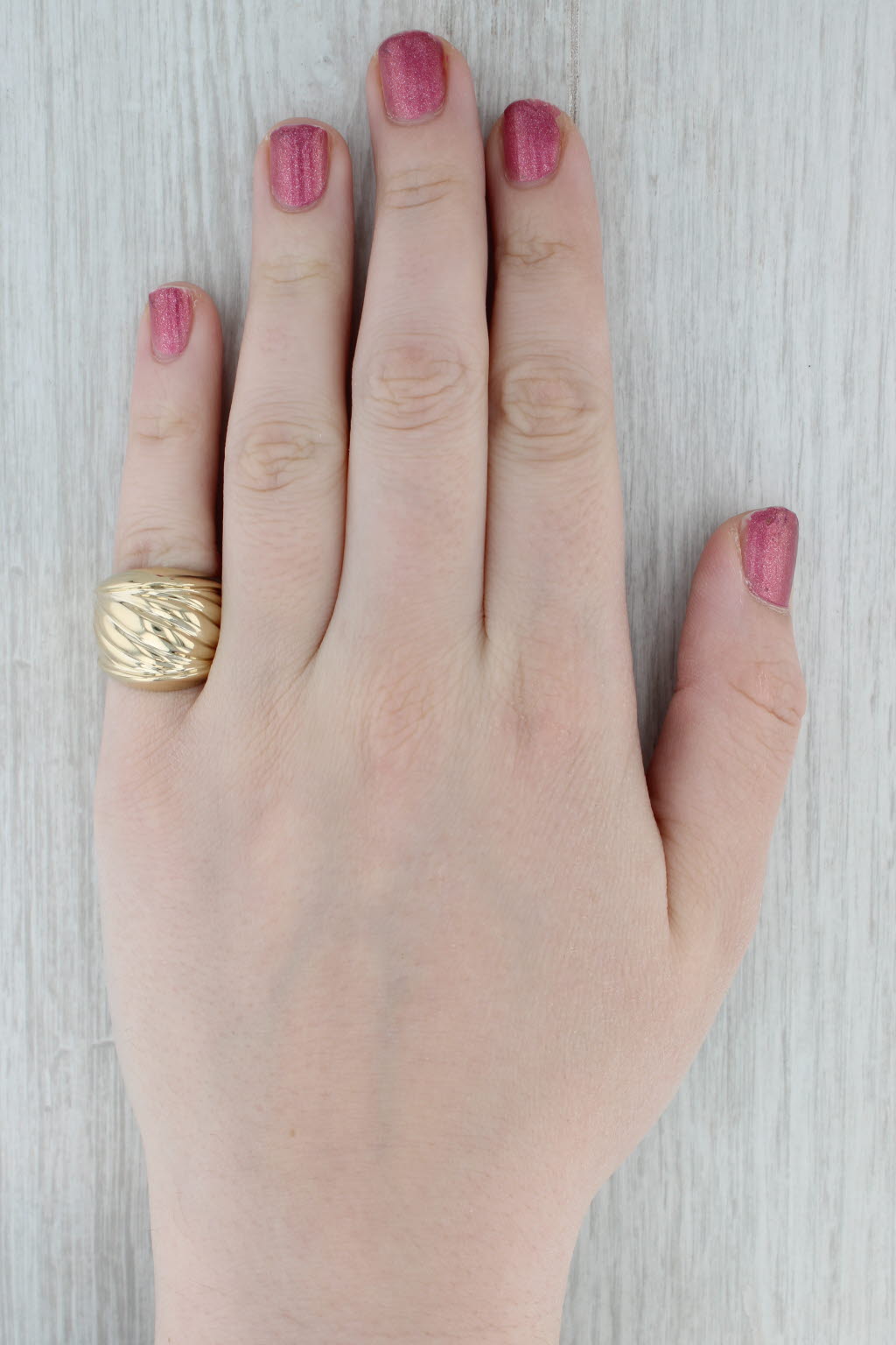 Rigoberto Scalloped Statement Ring 14k Yellow Gold Size 6.5