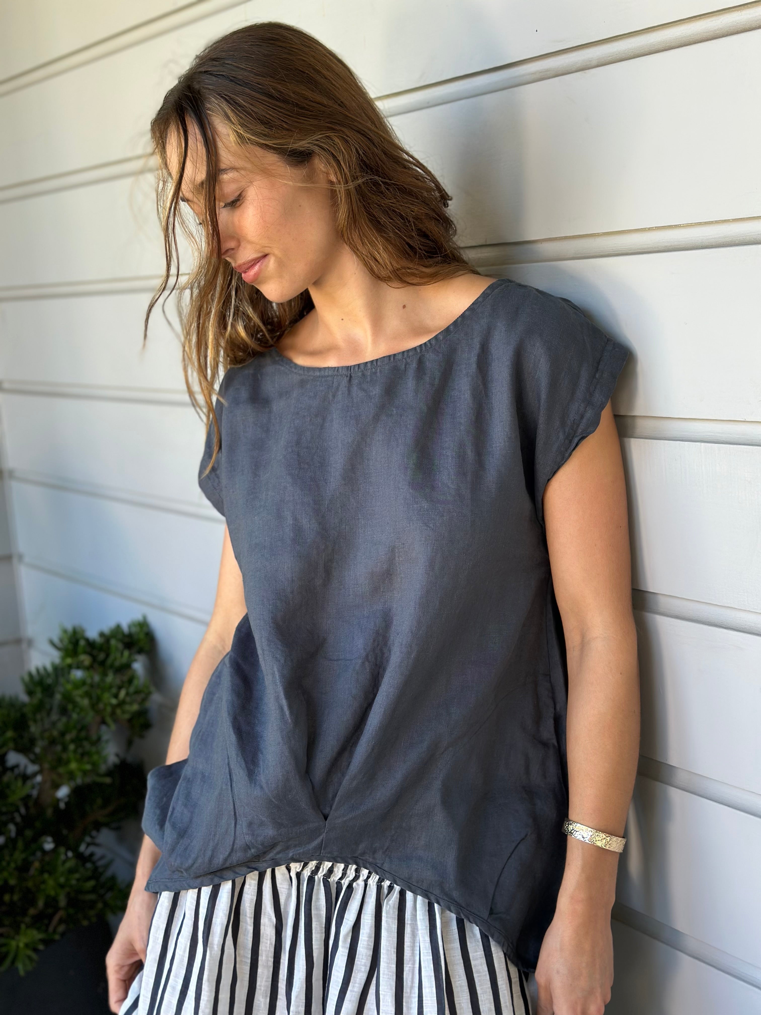 sarah top-charcoal linen