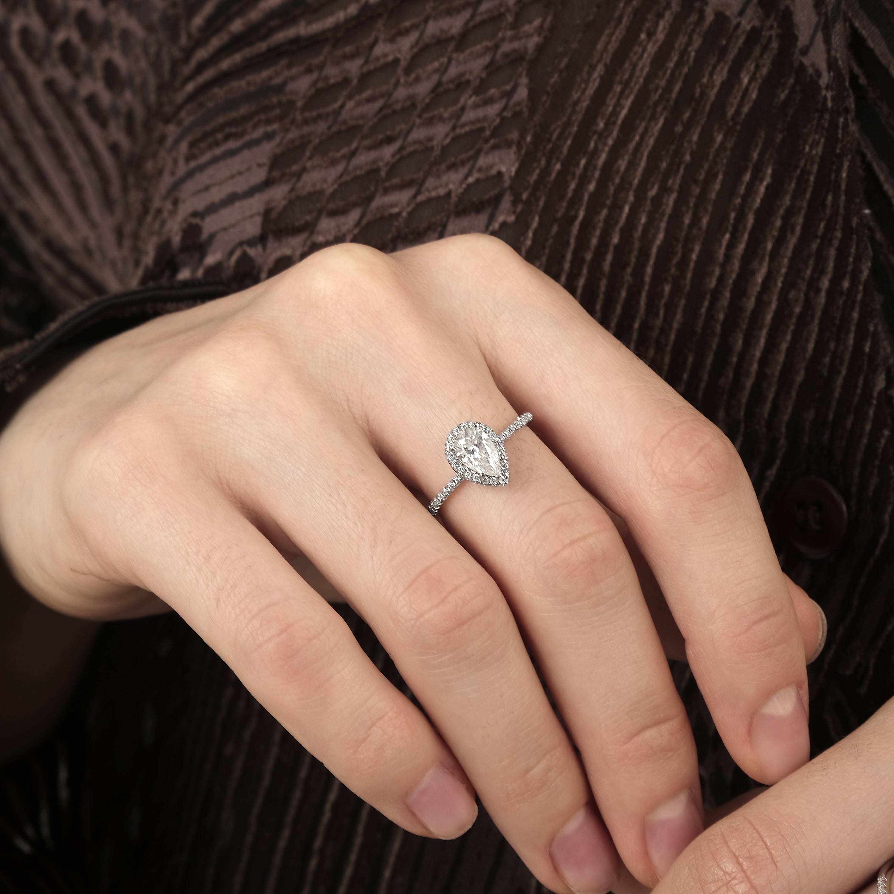 Remy With Halo 1.0ct Moissanite Ring (925 Sterling Silver. Size 5)