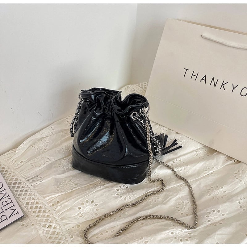 Women's Small Pu Leather Solid Color Streetwear String Bucket Bag