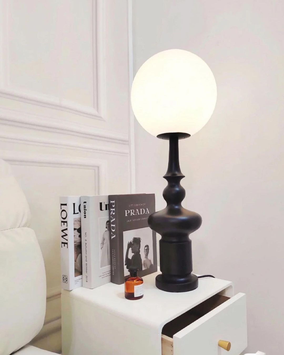 Elegant Table Lamp