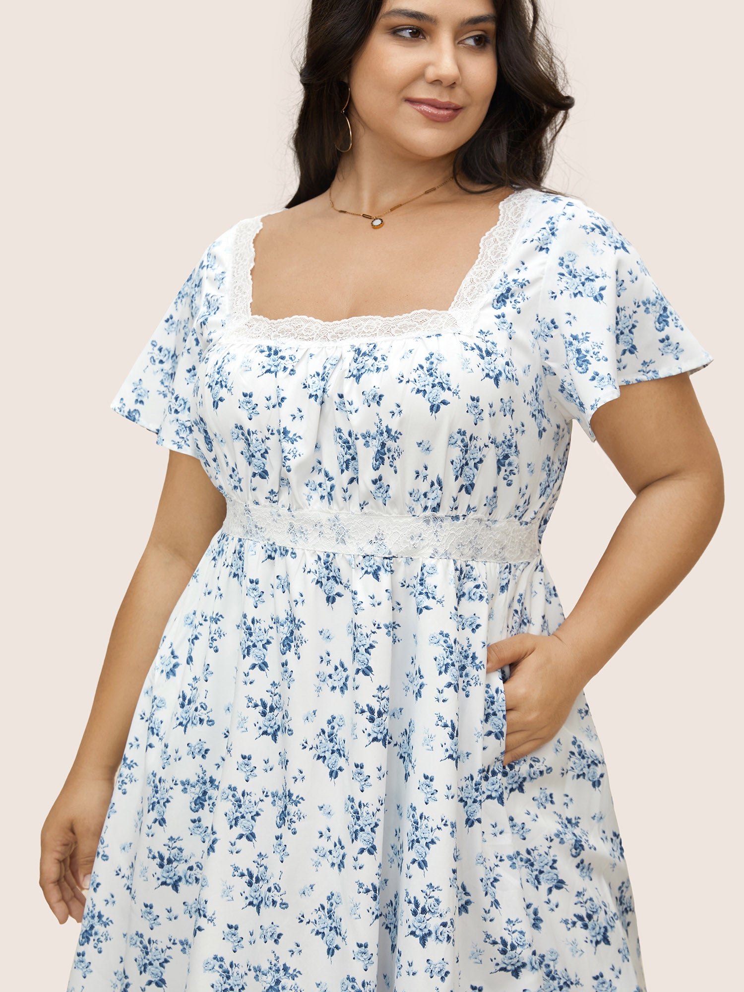 Square Neck Lace Panel Pocket Dress