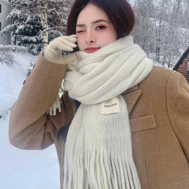 Women's Casual Minimalist Solid Color Acrylic Tassel Scarf