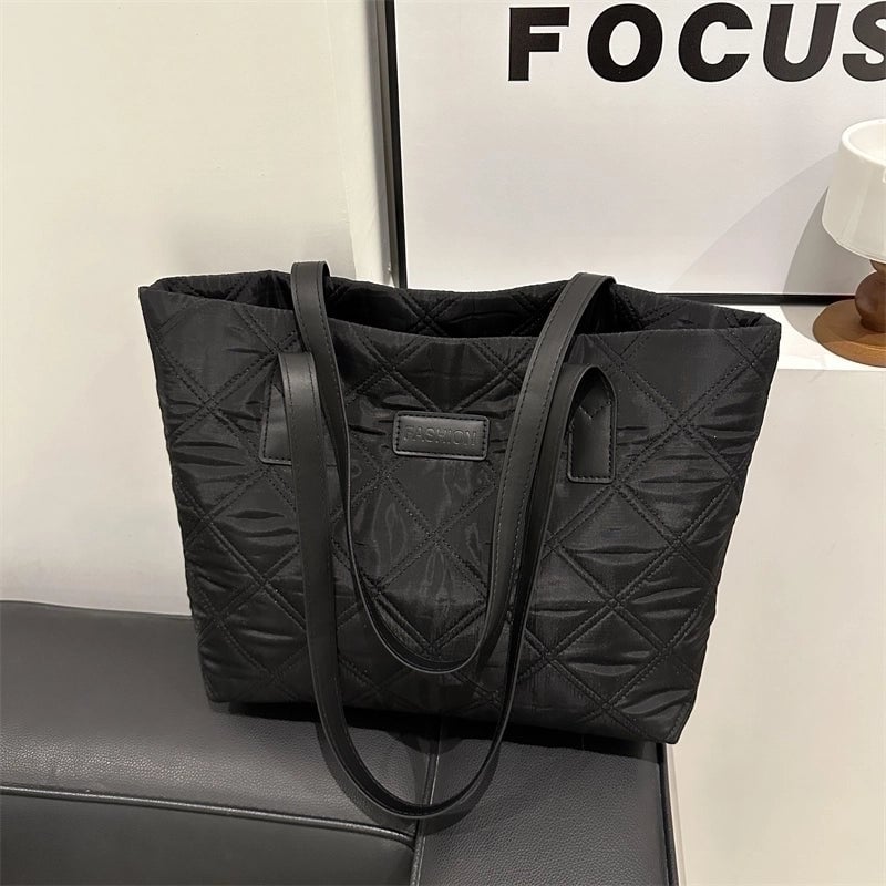 Women's Canvas Solid Color Vintage Style Classic Style Square Zipper Shoulder Bag