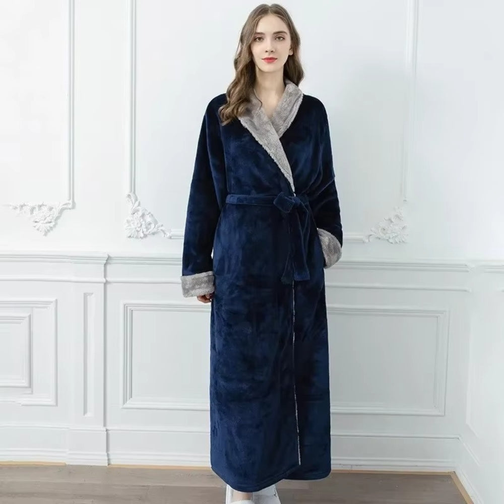 Plush Fleece Contrast Trim Bathrobe