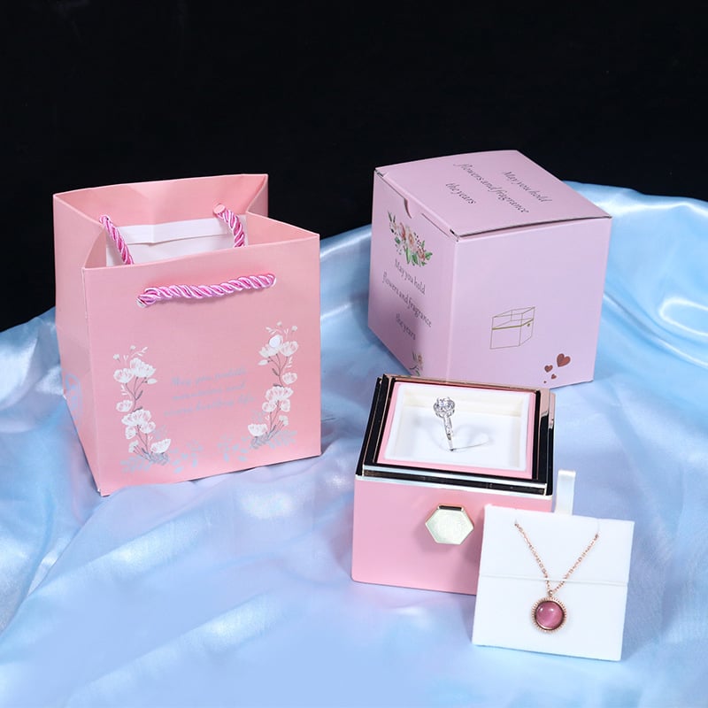 🌹Romantic Rose Gift Box– Eternal Rose Box & Heart to Heart Necklace